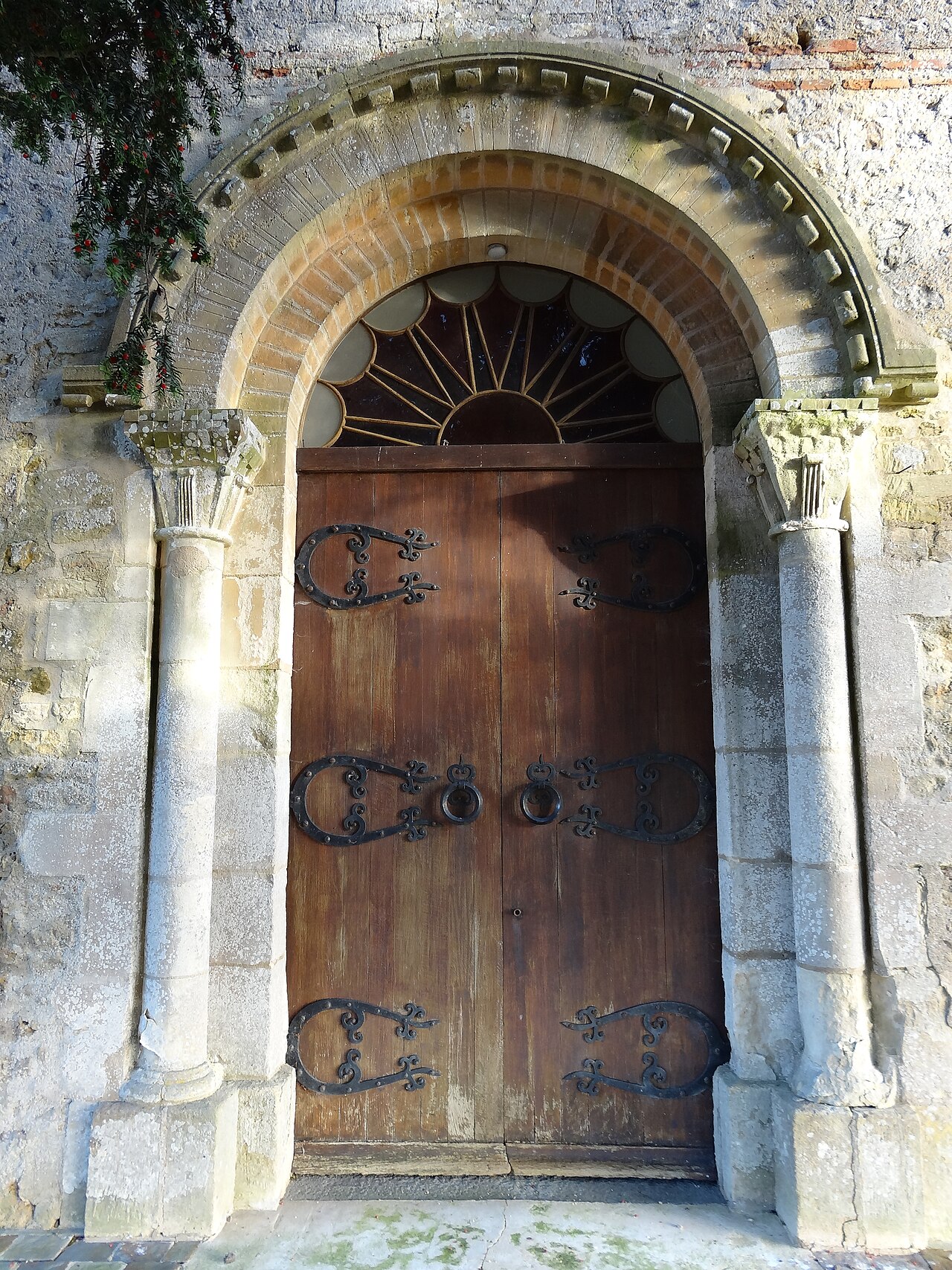 Église Saint-Aubin de Vieux-Pont-en-Auge